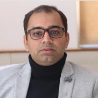 Consultant Surgeon - Dr Puneet Tyagi's story, professional experience and links.