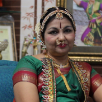 Bharatnatyam Guru & Performer - Veena Agarwal's story, professional experience and links.