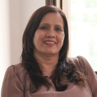 founder - Dolly Singh's story, professional experience and links.